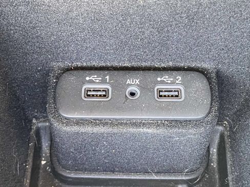 Used 2021 Chrysler 300 Touring w/ Sport Appearance Package RWD image 41