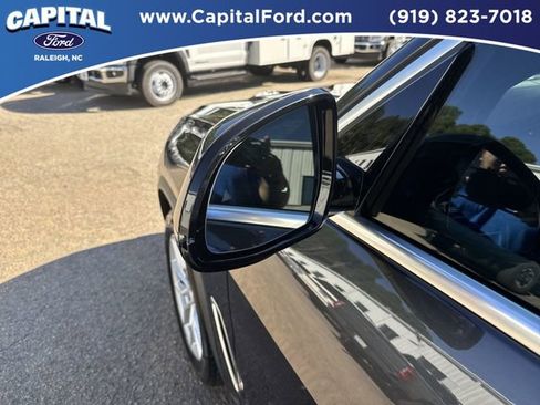 Used 2020 BMW X5 xDrive40i w/ Premium Package image 12