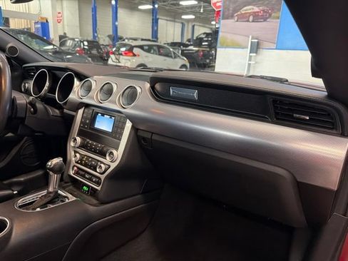 Used 2019 Ford Mustang GT RWD image 25