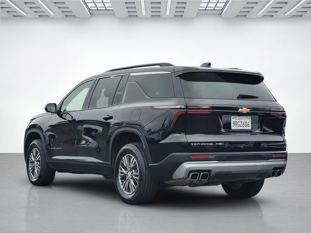Used 2025 Chevrolet Traverse LT AWD/4WD image 6