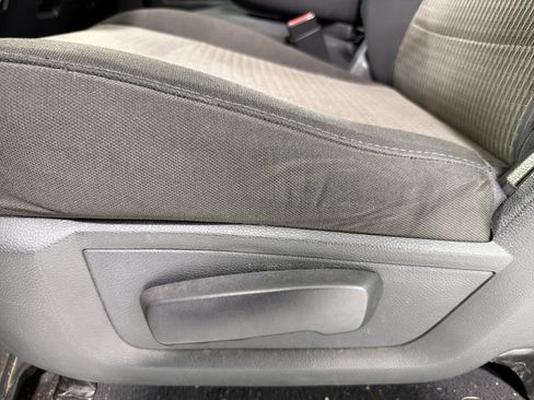 Used 2011 RAM 1500 2WD Regular Cab image 12