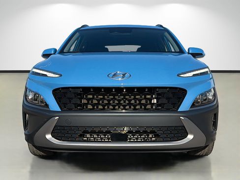 Used 2022 Hyundai Kona Limited w/ Cargo Package FWD image 8