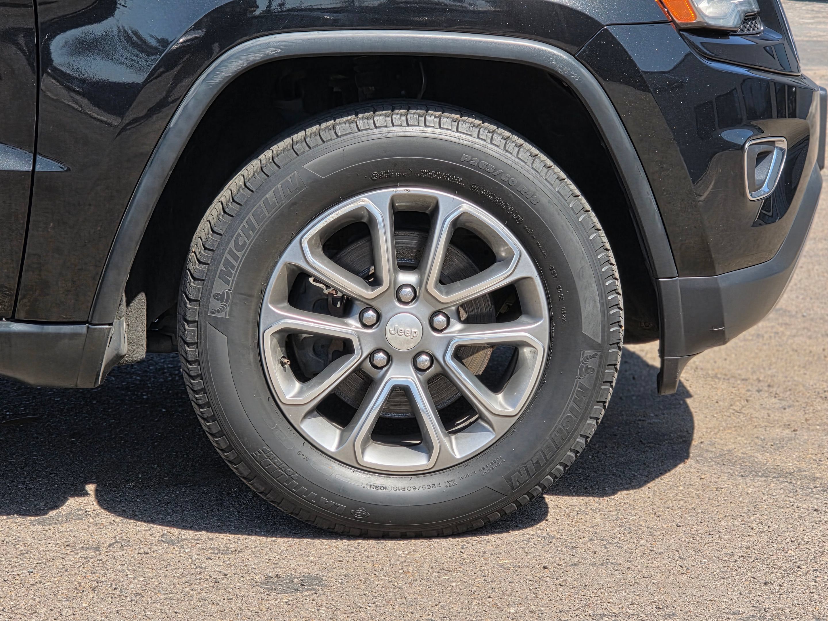 Used 2014 Jeep Grand Cherokee Limited w/ Luxury Group II RWD image 8