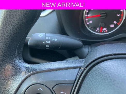 Used 2022 Toyota RAV4 LE image 25