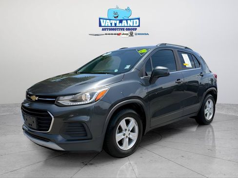 Used 2019 Chevrolet Trax LT w/ LPO, Cargo Package FWD image 42