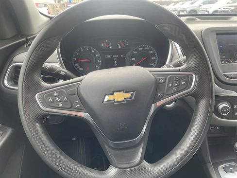 Used 2022 Chevrolet Equinox LS image 14