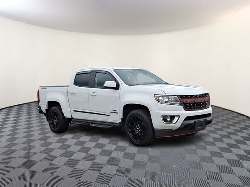Used 2019 Chevrolet Colorado LT w/ Colorado RST Special Edition AWD/4WD image 4