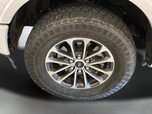 Used 2020 Ford F150 XLT w/ Equipment Group 302A Luxury AWD/4WD image 27