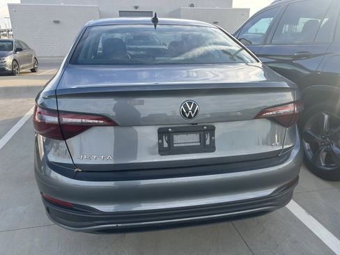 Used 2024 Volkswagen Jetta SE image 10