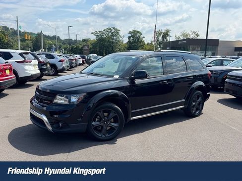 Used 2018 Dodge Journey Crossroad FWD image 1