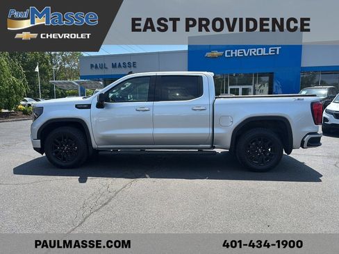 Certified 2022 GMC Sierra 1500 Elevation w/ Elevation Premium Package AWD/4WD image 4