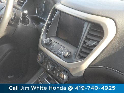 Used 2022 GMC Acadia Denali w/ Black Diamond Edition image 19