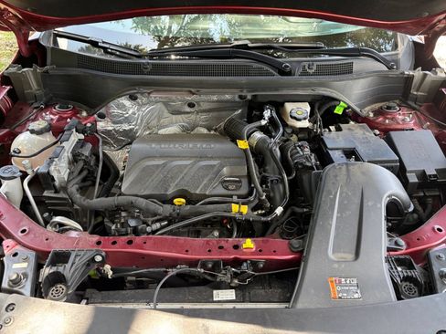 Used 2025 Chevrolet Trax LT FWD image 33