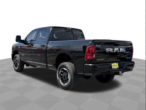 Used 2025 RAM 2500 Laramie AWD/4WD image 3