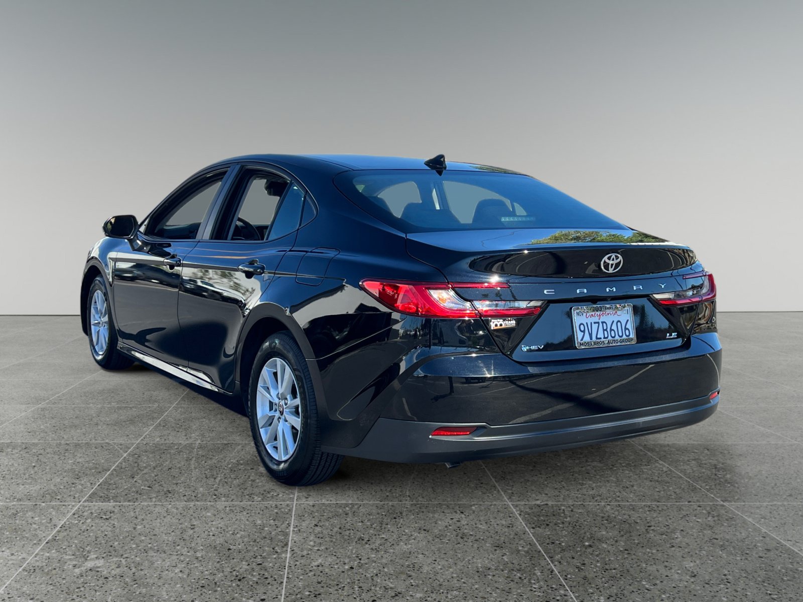 Used 2026 Toyota Camry LE FWD image 3