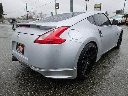 Used 2014 Nissan 370Z Coupe image 12