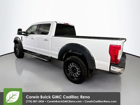 Used 2019 Ford F250 XLT w/ XLT Premium Package image 11