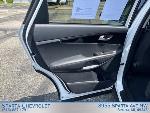 Used 2020 Kia Sorento LX FWD image 29