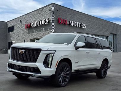 Used 2025 Cadillac Escalade ESV V