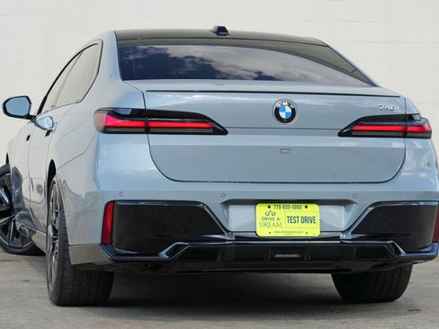 Used 2023 BMW 740i RWD image 6