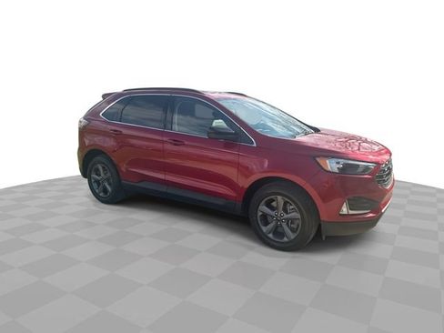 Used 2022 Ford Edge SEL w/ Sport Appearance Package AWD/4WD image 3