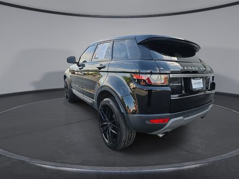 Used 2018 Land Rover Range Rover Evoque SE AWD/4WD image 11