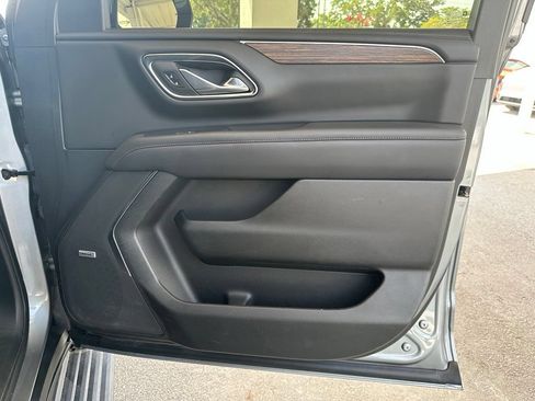 Used 2023 Chevrolet Tahoe High Country AWD/4WD image 43