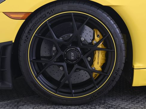 Certified 2025 Porsche 718 Boxster Spyder RS RWD image 14