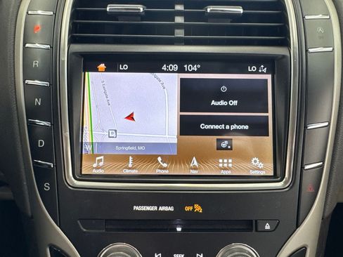 Used 2019 Lincoln Nautilus Select AWD/4WD image 26