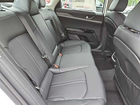 New 2026 Kia K5 EX image 17