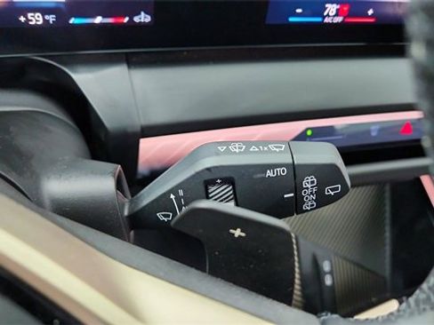 Used 2025 BMW X3 xDrive30i w/ Premium Package image 41