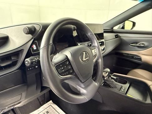 Certified 2025 Lexus ES 300h 300h image 14