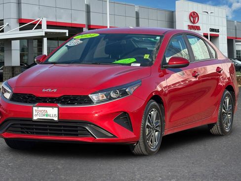 Used 2024 Kia Forte LXS image 8