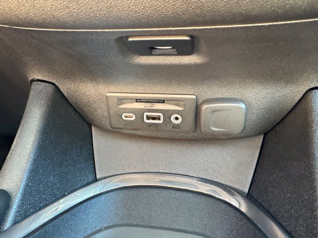 Used 2022 Chevrolet Malibu Premier FWD image 23