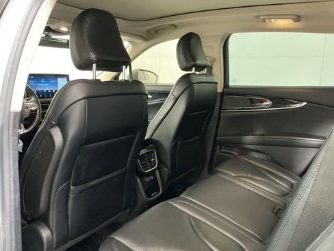 Used 2022 Lincoln Nautilus Reserve AWD/4WD image 25
