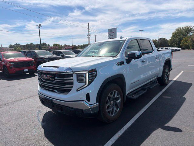 Used 2022 GMC Sierra 1500 SLT AWD/4WD image 6