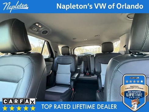 Used 2024 Ford Explorer XLT w/ Equipment Group 202A image 25