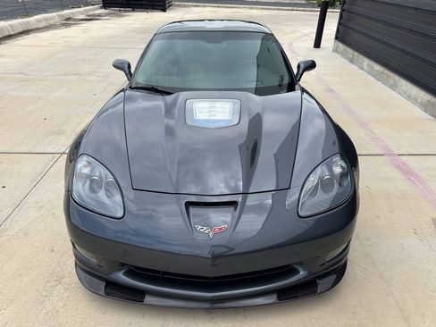 Used 2010 Chevrolet Corvette ZR1 w/ Preferred Equipment Group RWD image 27