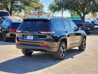 New 2025 Jeep Grand Cherokee L Limited w/ Black Appearance Package