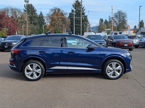 Used 2023 Audi Q4 e-tron Prestige w/ 20" Wheel Package image 6