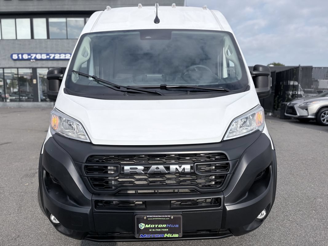 Used 2026 RAM ProMaster 2500 w/ Convenience Group FWD image 2