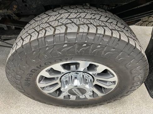 Used 2022 Ford F350 Lariat w/ Lariat Ultimate Package image 14