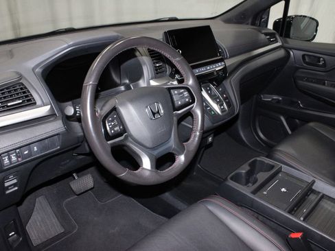 Used 2025 Honda Odyssey Sport-L image 24