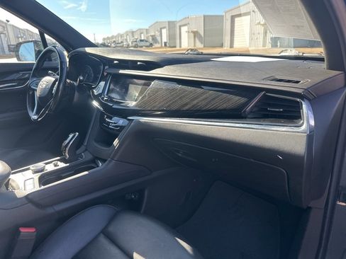 Used 2020 Cadillac XT6 Premium Luxury image 55