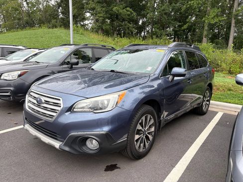 Used 2017 Subaru Outback 3.6R Limited AWD/4WD image 3