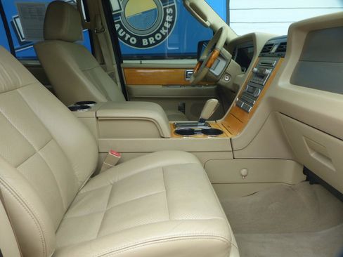 Used 2008 Lincoln Navigator 2WD image 13