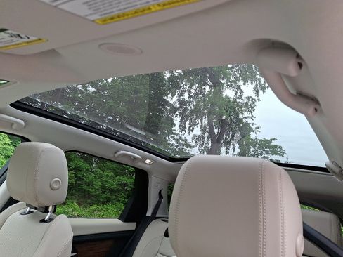 Certified 2024 Land Rover Discovery Sport S image 14