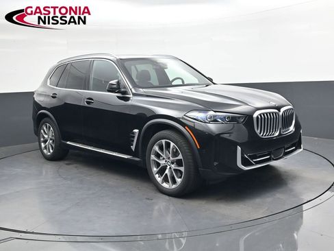 Used 2025 BMW X5 xDrive40i image 2