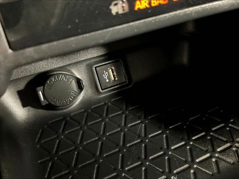 Used 2024 Toyota RAV4 XLE image 32