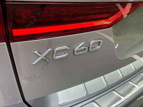 New 2026 Volvo XC60 T8 Plus w/ Climate Package AWD/4WD image 9
